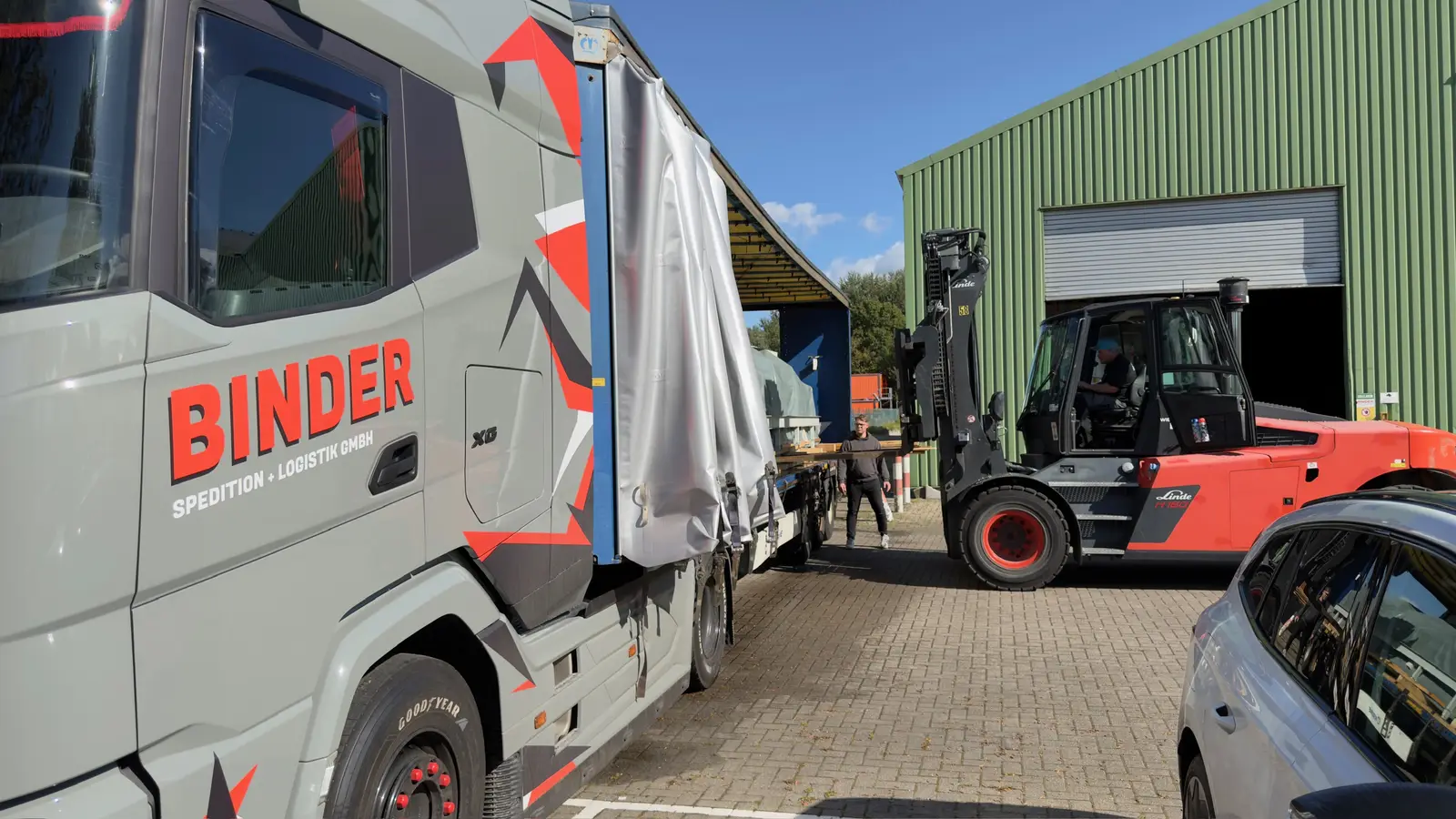 Schiffbau-Logistik: Verladung von Werftkomponenten
